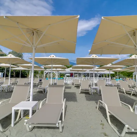 Hotel Olympian Bay Grand 4*