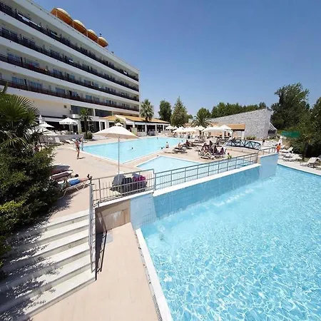 Olympian Bay Grand